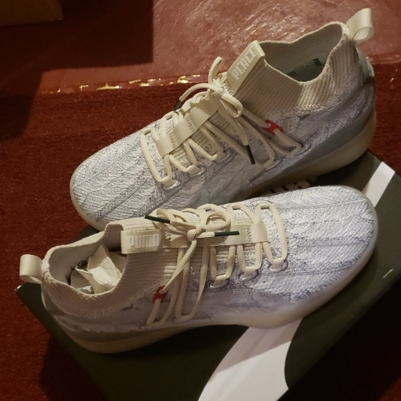 Sneakers - Picture 8 of 8